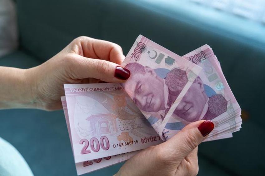 Memur maaşlarında, emekli aylık ve ikramiyelerinde büyük artış! Yeniden hesaplandı, rakamlar değişti, 1.946 TL fark çıktı