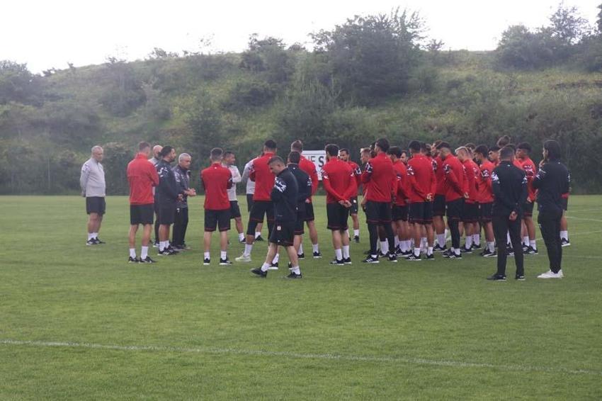 Yılın bombası Rıza Çalımbay'dan! 'Evet Beşiktaş'ın yıldızıyla görüştüm' Genoa, Trabzonspor derken...