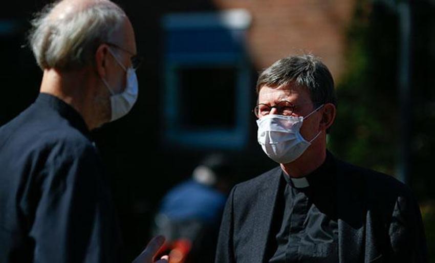 Kabus yeniden patladı! Kapanma ve maske zorunluluğu kararı alındı, vaka sayılarında rekor artış