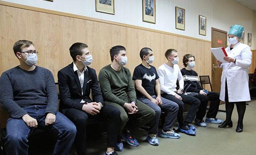 Kabus yeniden patladı! Kapanma ve maske zorunluluğu kararı alındı, vaka sayılarında rekor artış