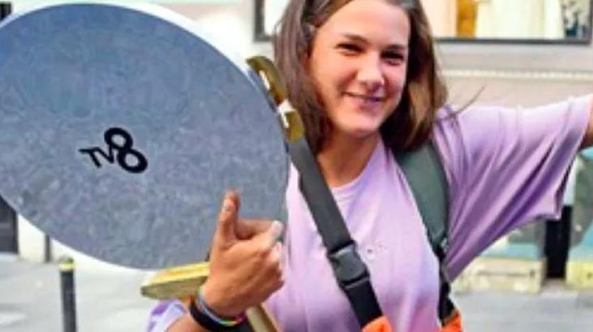 Survivor'da tartışmalara neden olmuştu! O Nisa'dan sokak ortasında adeta gövde gösterisi