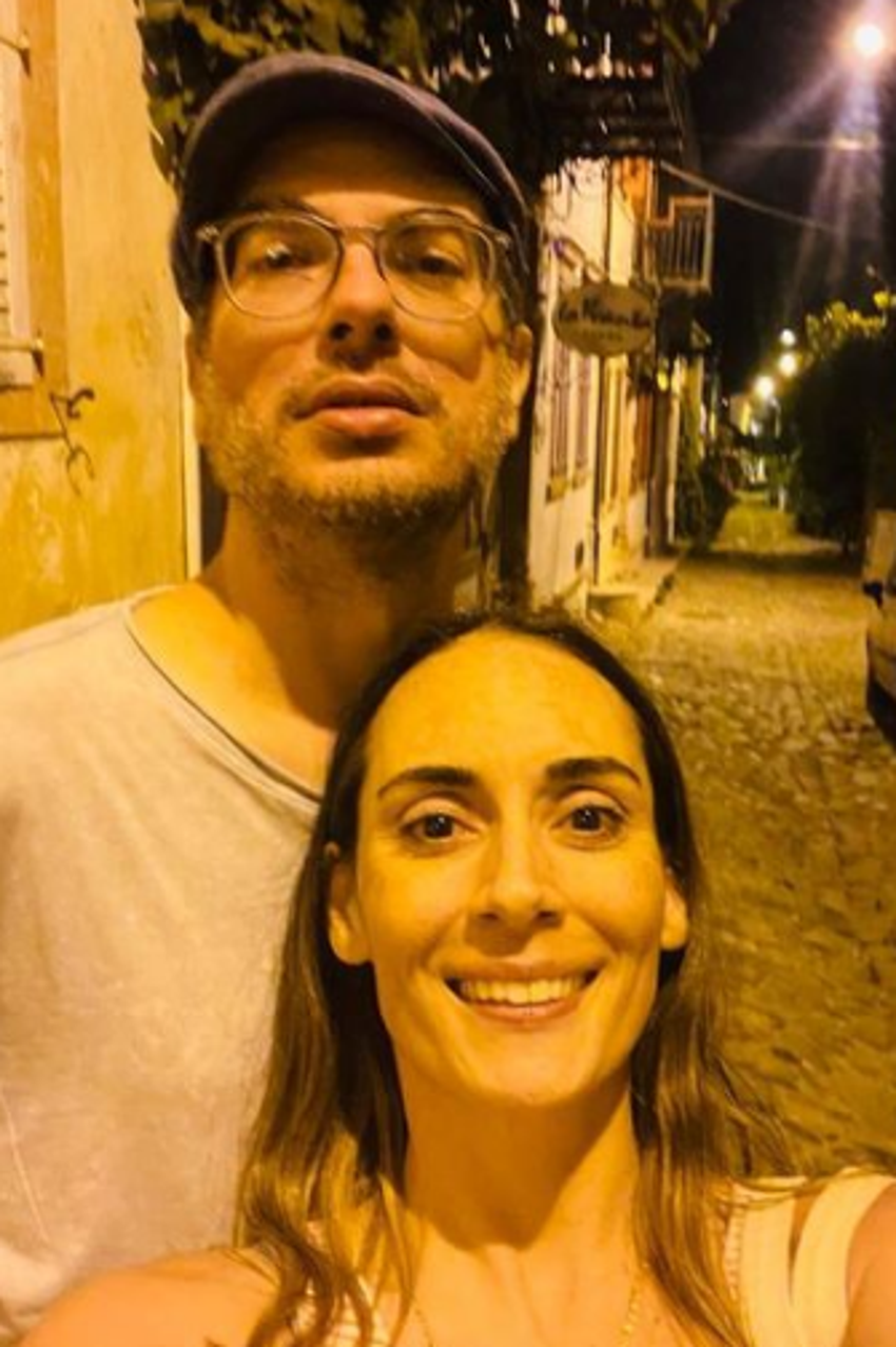 Harun Tekin'den sevgilisine romantik kutlama! 'Biricik lunaparkım, sonsuz okulum'