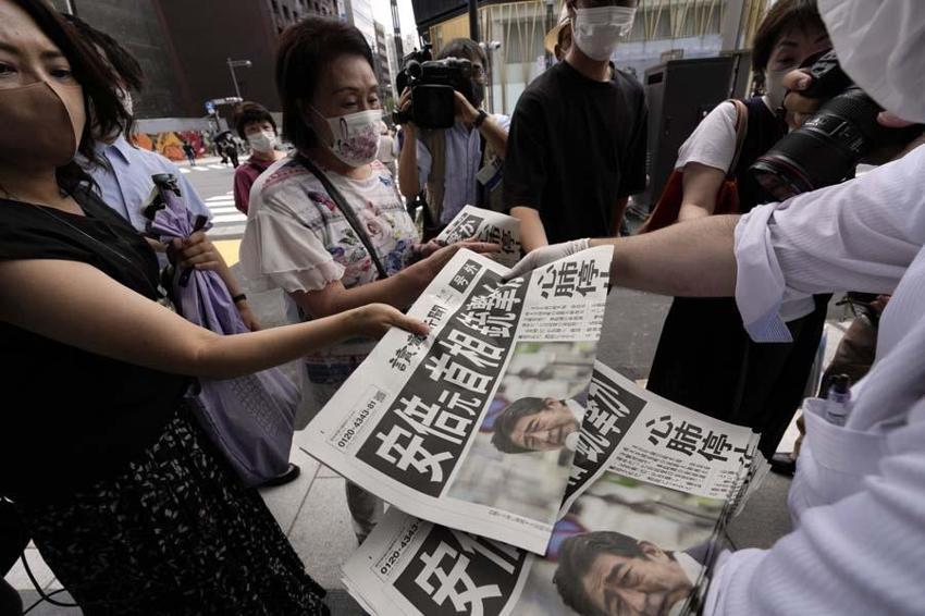 Japonya eski başbakanı Shinzo Abe'ye suikast!