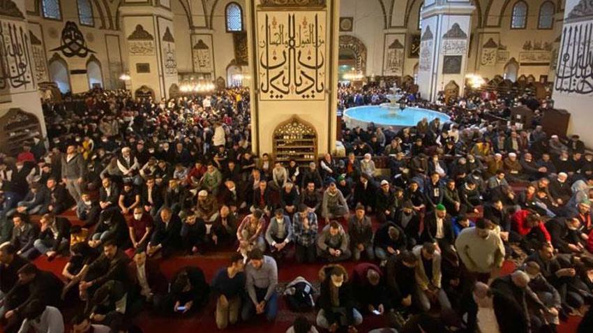 Bayram namazı saati kaçta? Diyanet il il Kurban Bayramı namaz saatlerini duyurdu...