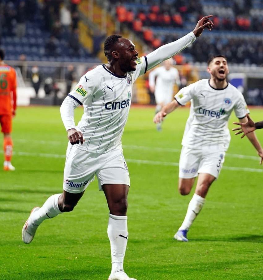 Beşiktaş'ın yeni golcüsü Jackson Muleka'nın menajerinden flaş Galatasaray itirafı!