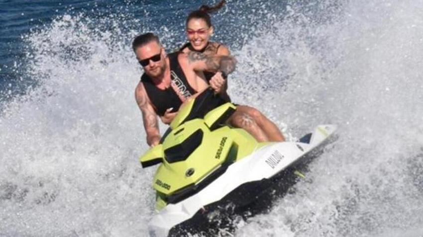 Dilan Çiçek Deniz ve Thor Saevarsson'dan jet-ski şov!