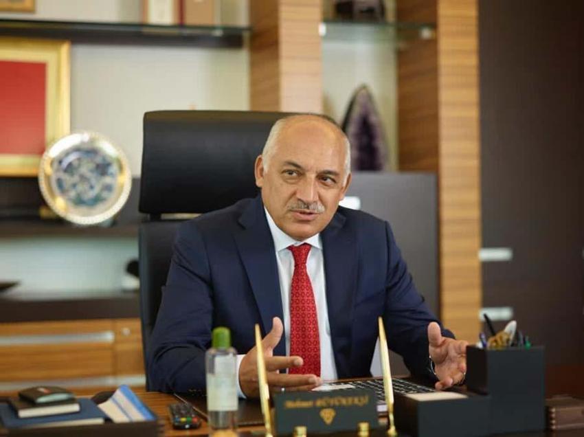 Federasyon Başkanı Mehmet Büyükekşi'den flaş açıklama: Fenerbahçe 5 yıldızlı formayla sahaya çıkarsa...