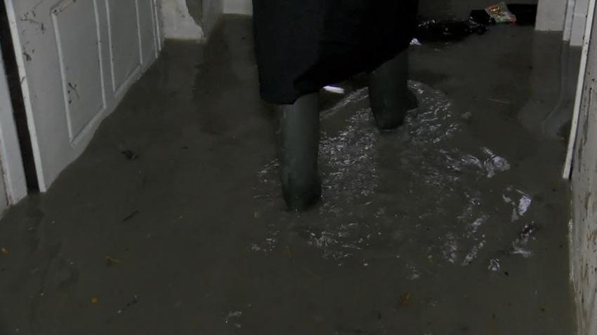 İstanbul’da sel felaketi! Sağanak kuvvetli vurdu! Vali saat verip uyardı...