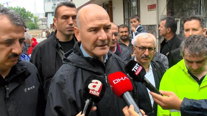 İstanbul’da sel felaketi! Sağanak kuvvetli vurdu! Vali saat verip uyardı...