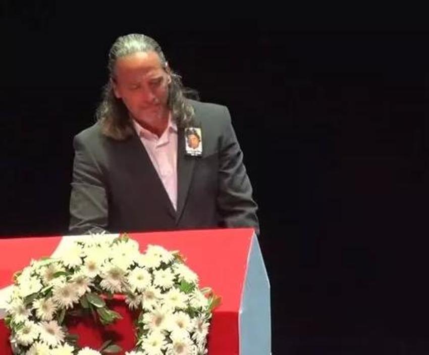 Cüneyt Arkın paylaşımı yürek burktu! "Babasız ilk bayram…"