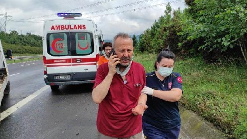 Oto kurtarıcıdan düşen araca, otomobil çarptı: 1 ölü, 4 yaralı