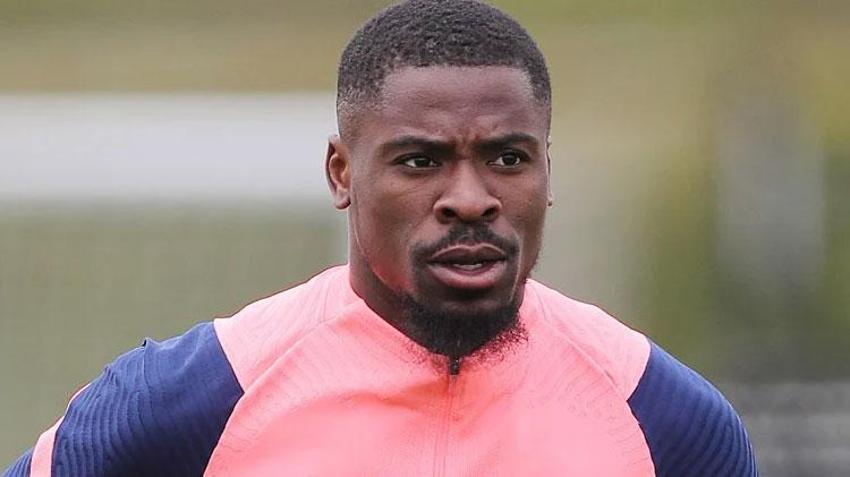 Mert Müldür'ün annesi izin vermedi Erden Timur 'Emenike IQ'lu' sağ bek için harekete geçti