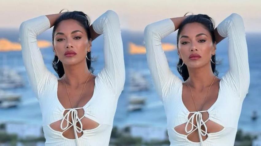 Nicole Scherzinger mavi bikinisiyle genç kızlara taş çıkarttı!