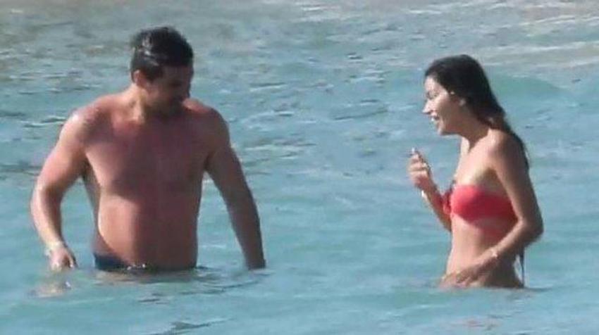 Berk Atan ile Selin Yağcıoğlu baş başa tatilde!