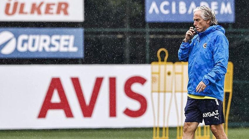 Üvey kardeşleri Süper Lig'de oynuyor! İşte Ali Koç'un yeni forveti! 36 maçta 15 gol 6 asist