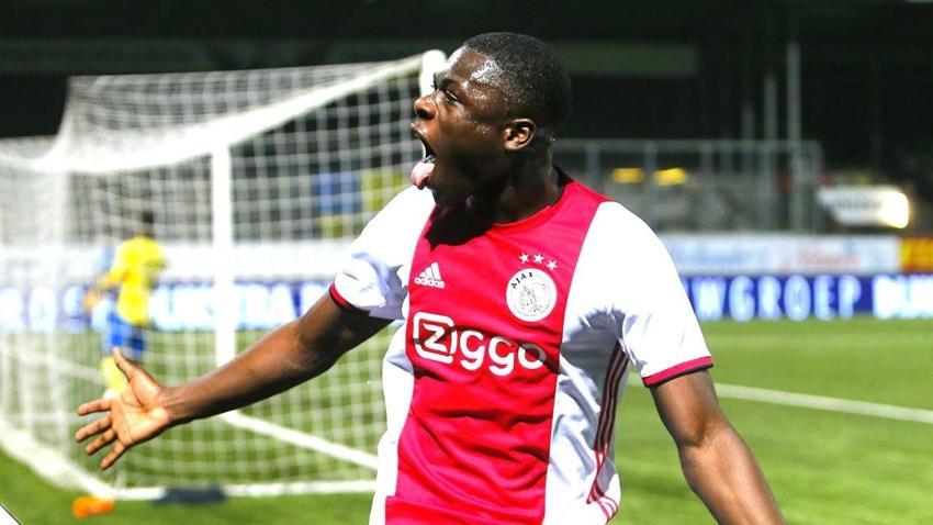 Üvey kardeşleri Süper Lig'de oynuyor! İşte Ali Koç'un yeni forveti! 36 maçta 15 gol 6 asist