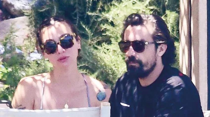 Birce Akalay, İbrahim Çelikkol'a poz verdi! 'İyi ki benim yol arkadaşımsın'