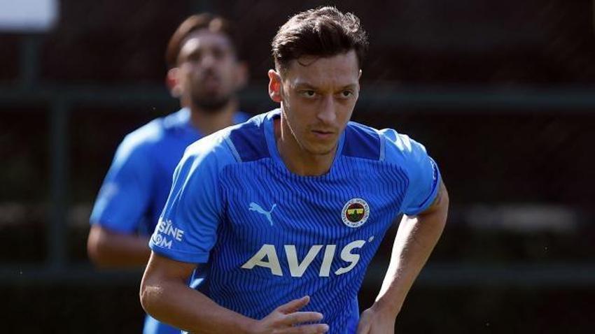 Fenerbahçe'de Mesut Özil karmaşası! Menajerinden flaş açıklama...