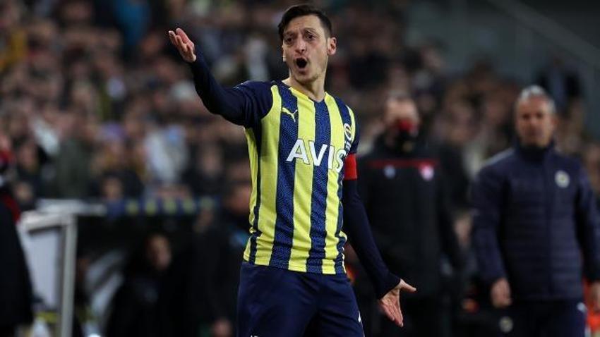 Fenerbahçe'de Mesut Özil karmaşası! Menajerinden flaş açıklama...