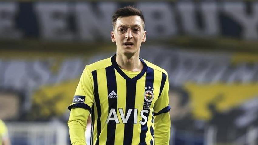 Fenerbahçe'de Mesut Özil karmaşası! Menajerinden flaş açıklama...