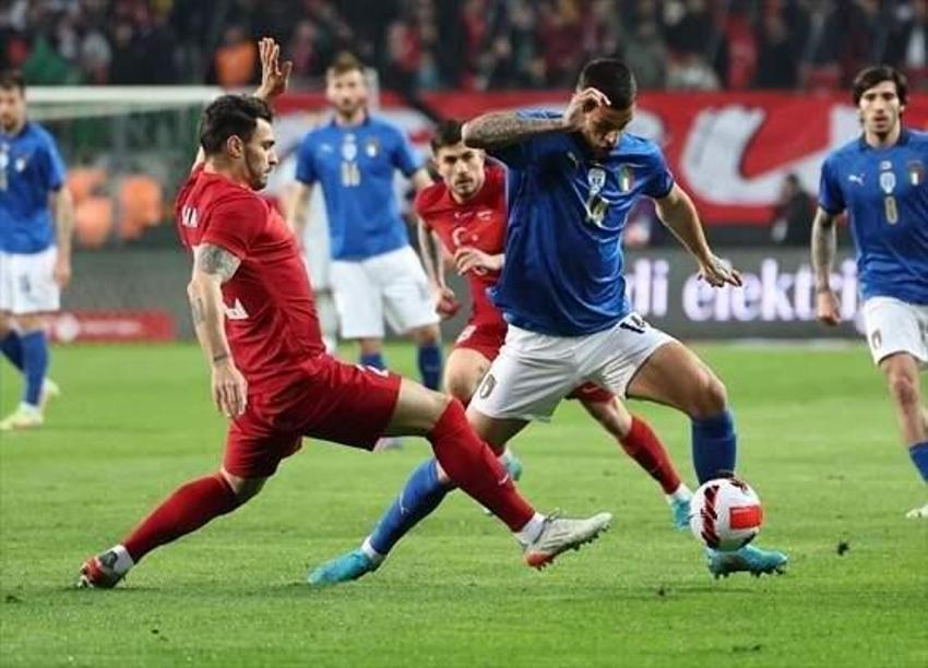 G.Saray'da ortalık karıştı! Okan Buruk'a çığ gibi tepki! 'Bu 2 futbolcu ya kadro dışı kalsın ya da gitsinler'