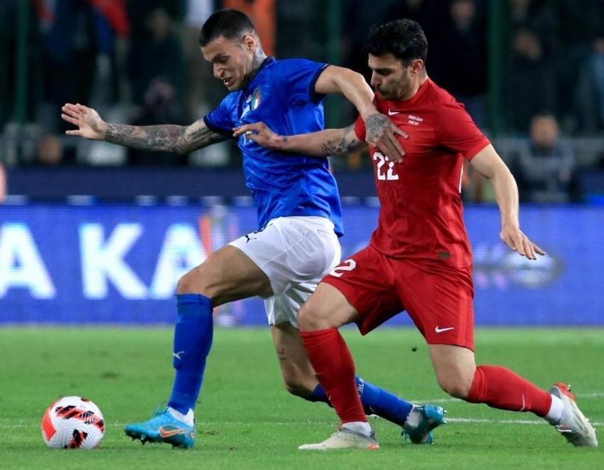 G.Saray'da ortalık karıştı! Okan Buruk'a çığ gibi tepki! 'Bu 2 futbolcu ya kadro dışı kalsın ya da gitsinler'