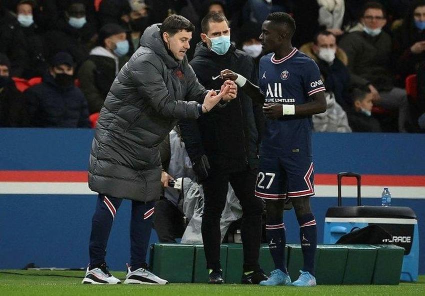 G.Saray'da ortalık karıştı! Okan Buruk'a çığ gibi tepki! 'Bu 2 futbolcu ya kadro dışı kalsın ya da gitsinler'
