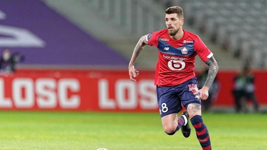 Okan Buruk'un 2 futbolcu hakkında aldığı karar taraftarları çıldırttı! 'Yine kümeye oynarız'