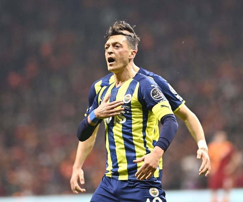 Mesut Özil'in yeni takımı belli oldu! Medipol Başakşehir'den flaş transfer paylaşımı...