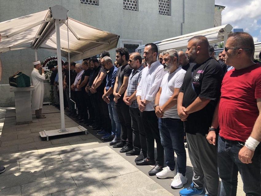 Ceylan'ın kardeş acısı! Ablası toprağa verildi...