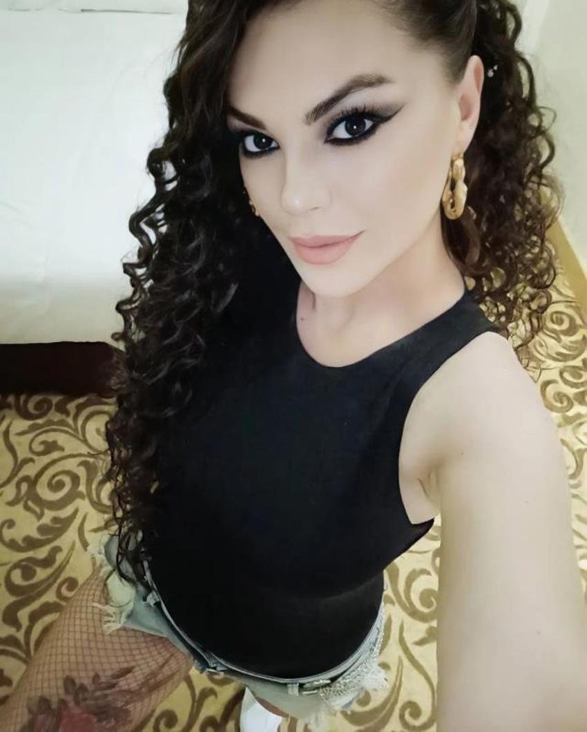 Nez, Demet Akalın'a tepki gösterdi! 'Onun tarzı herkese bir şey söylemek'