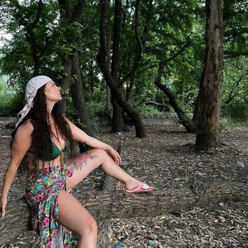 Nez, Demet Akalın'a tepki gösterdi! 'Onun tarzı herkese bir şey söylemek'