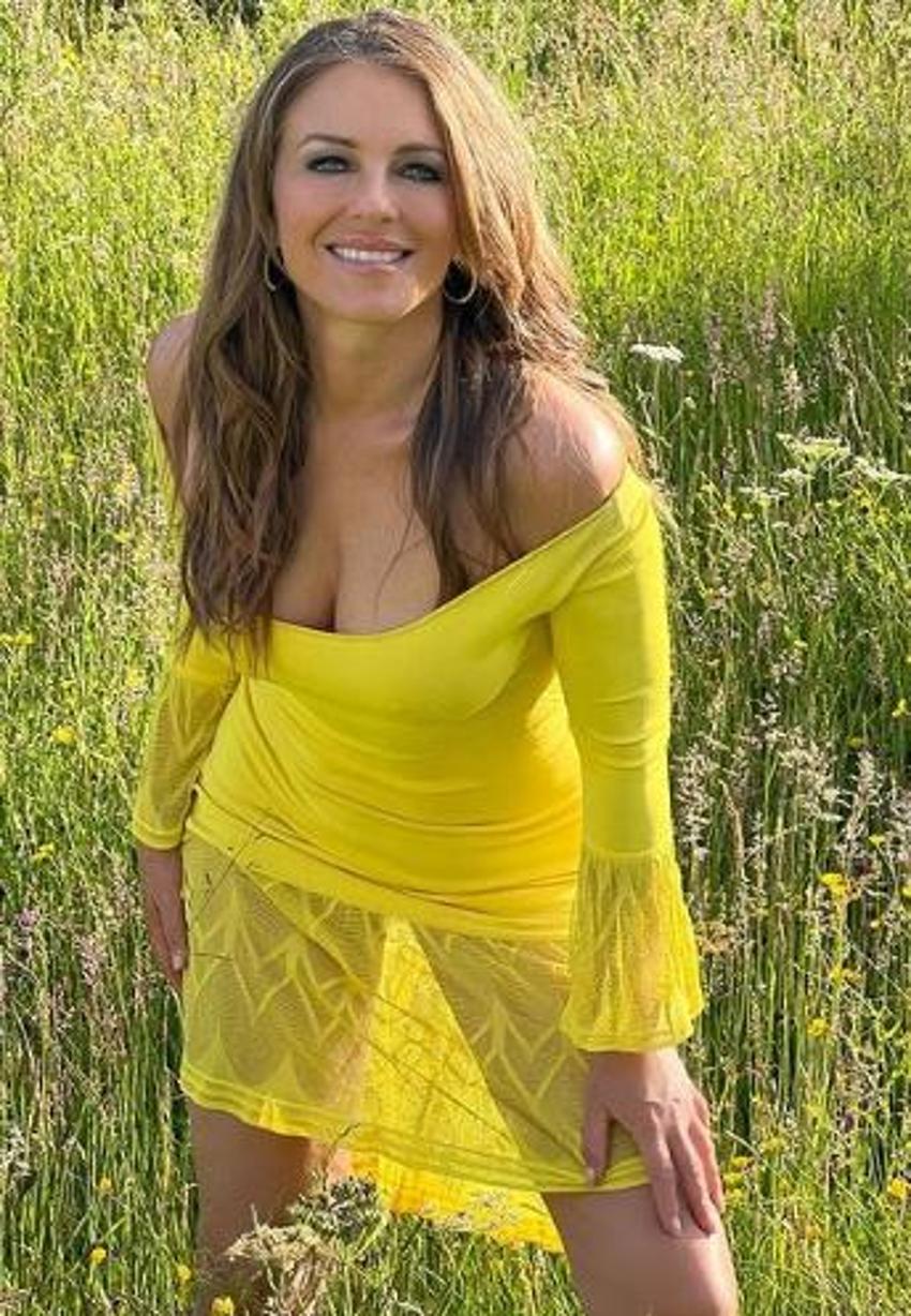 Elizabeth Hurley'den oğlunu kızdıracak paylaşım!