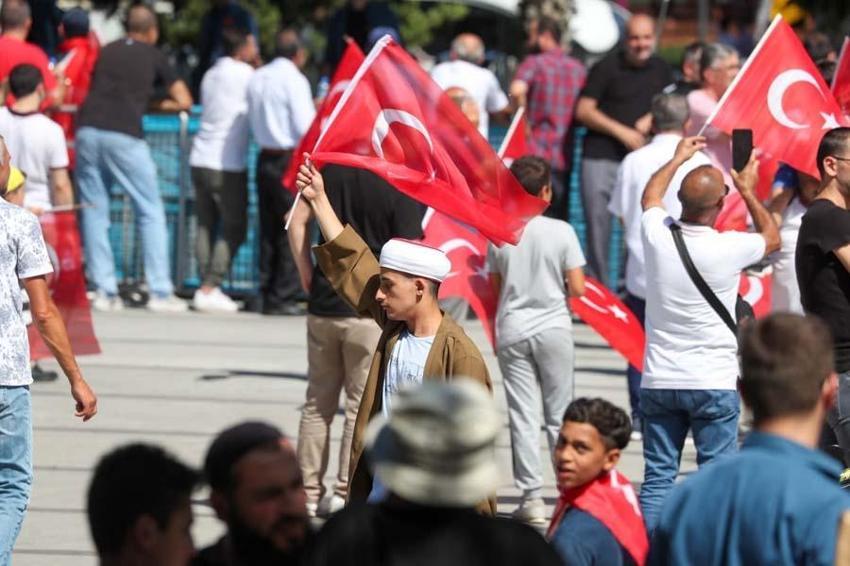 15 Temmuz Demokrasi ve Milli Birlik Günü, binler Saraçhane Meydanı'na akın ediyor...