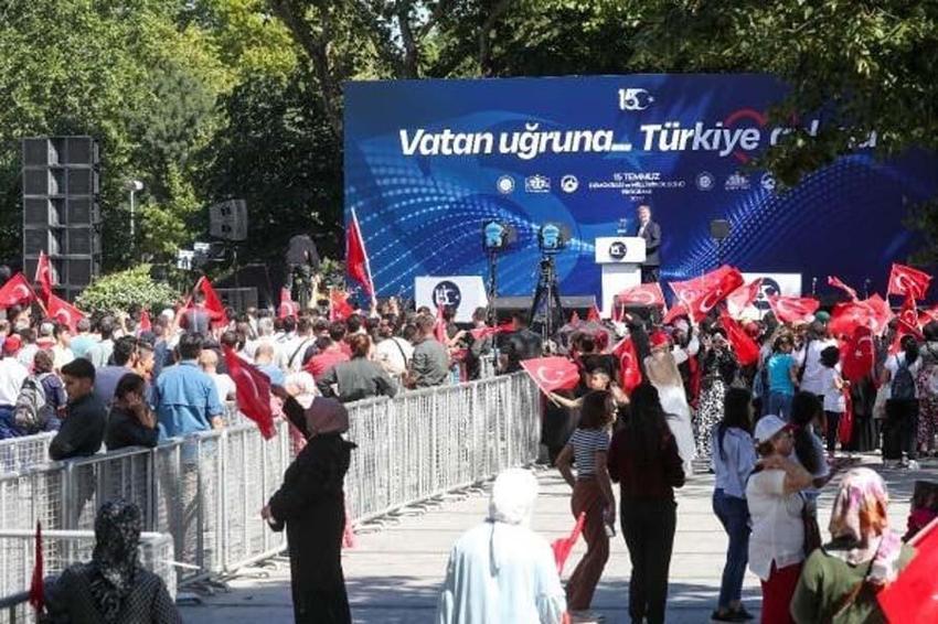 15 Temmuz Demokrasi ve Milli Birlik Günü, binler Saraçhane Meydanı'na akın ediyor...