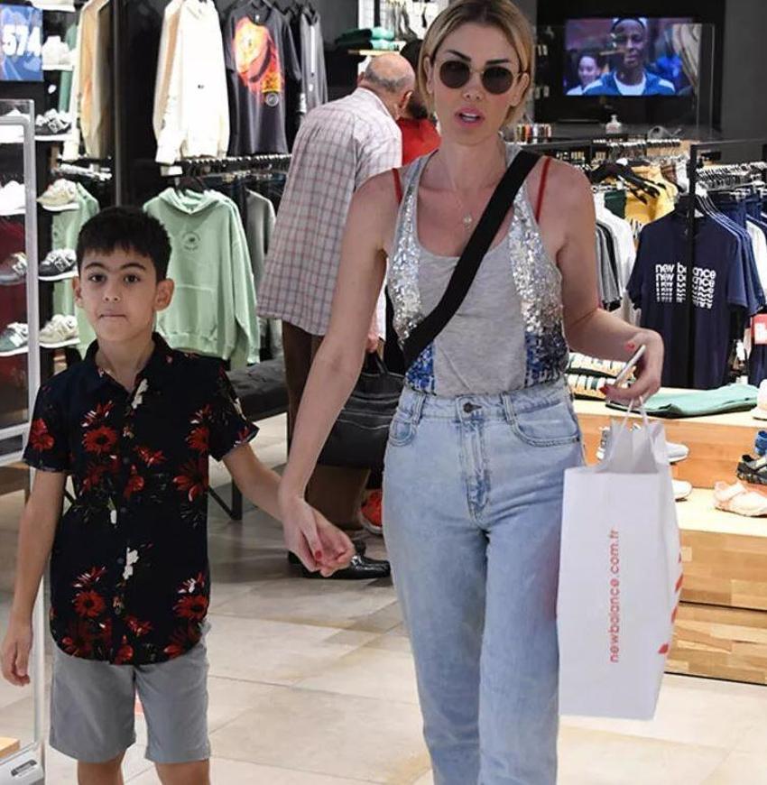 Oğluyla birlikte Miami'ye yerleşmişti! Petek Dinçöz: Sürprizlere açık olun