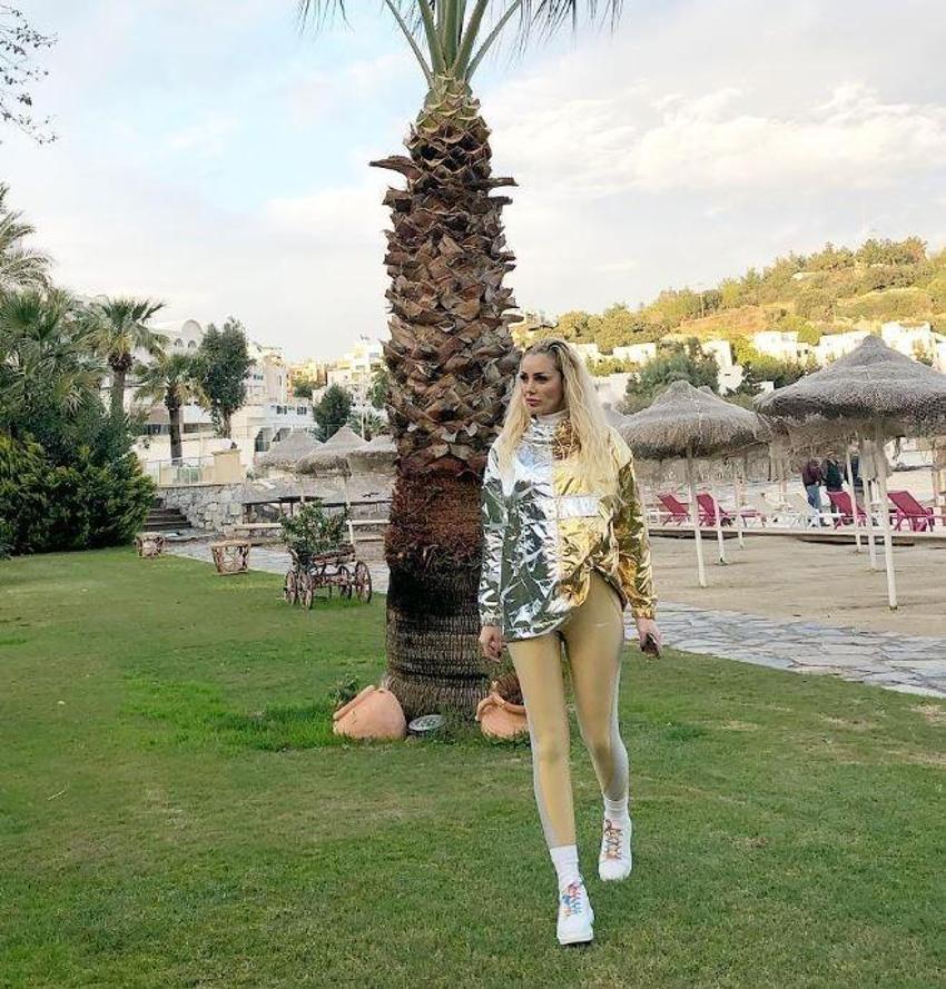 Oğluyla birlikte Miami'ye yerleşmişti! Petek Dinçöz: Sürprizlere açık olun