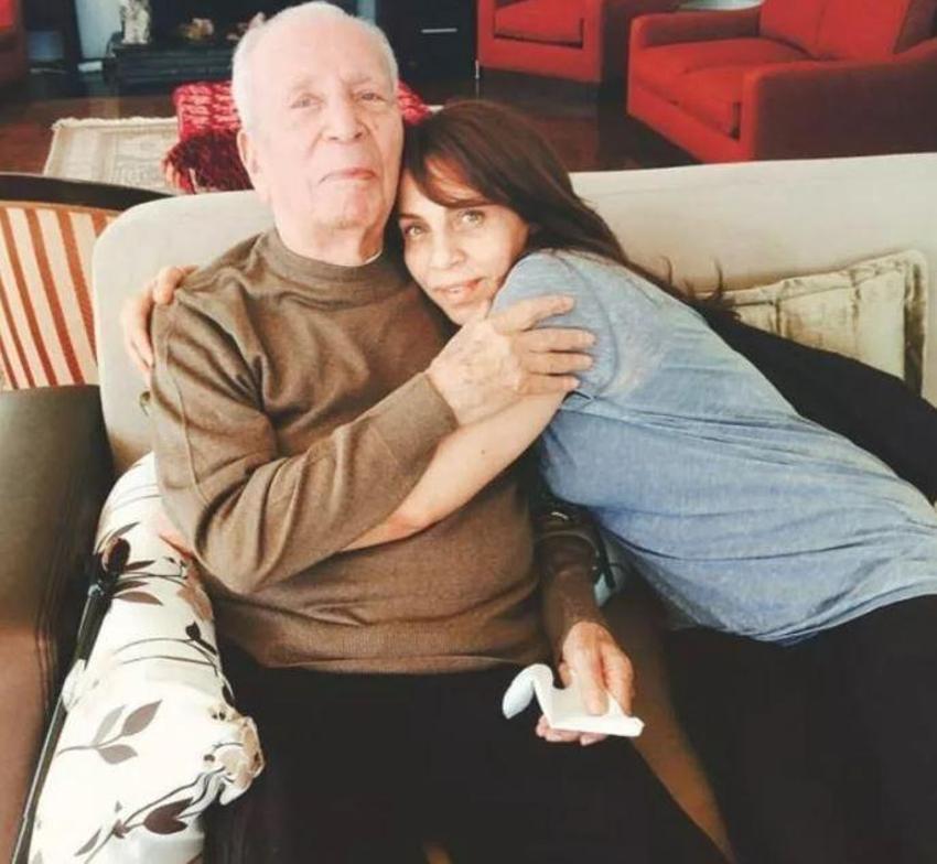 Sertab Erener çoraplarını ters çevirerek giyiyor! Sebebi ise...