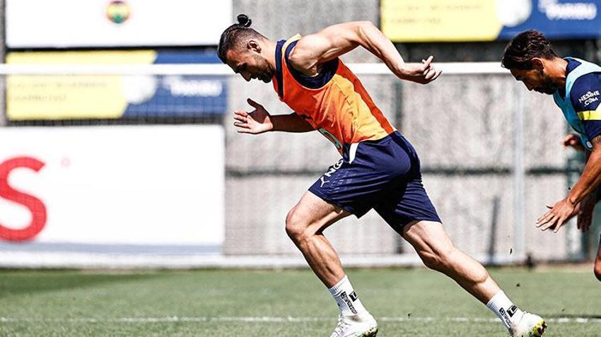 Dinamo Kiev maçı öncesi Fenerbahçe'de Mert Hakan Yandaş depremi!