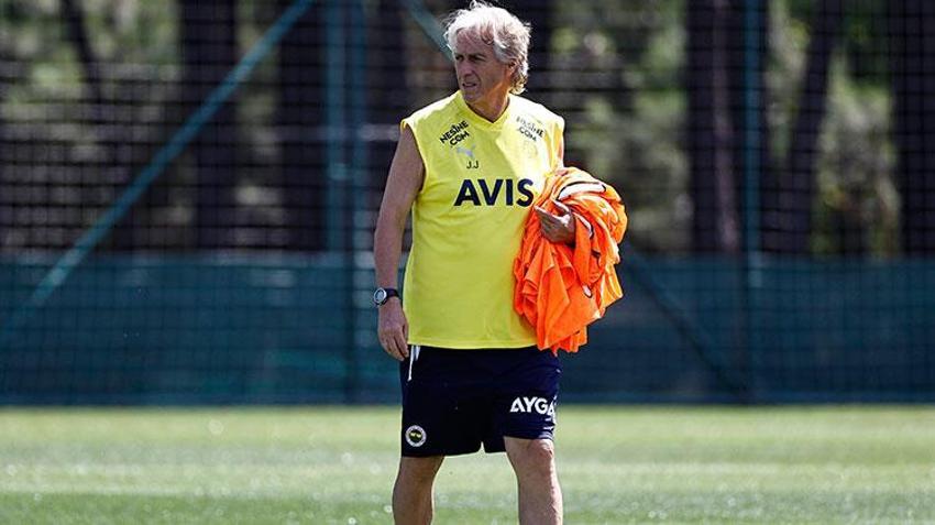 Dinamo Kiev maçı öncesi Fenerbahçe'de Mert Hakan Yandaş depremi!