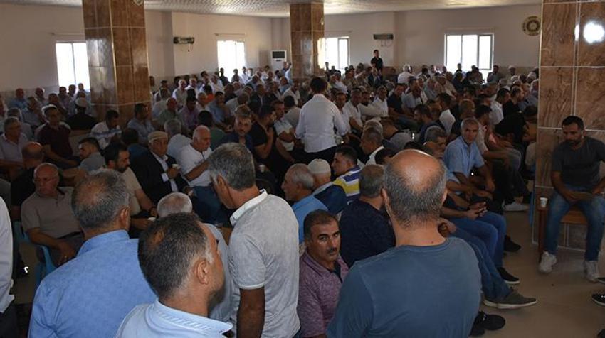 Valilik ve jandarma devreye girdi! Anlaşma sağlandı, köyü terk etme kararı...