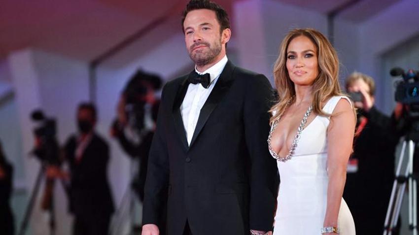 Ben Affleck ve Jennifer Lopez evlendi!