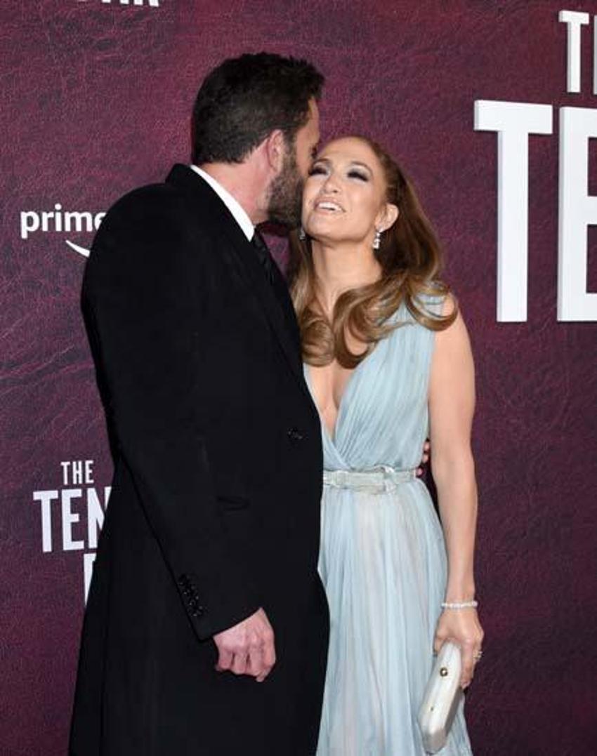 Ben Affleck ve Jennifer Lopez evlendi!