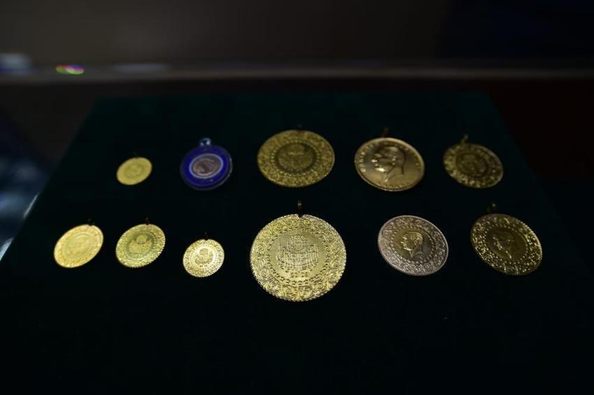 Altın fiyatlarında dikkat çeken yakın tahmin! Gram altın için rakam ve tarih verildi! Alım fırsatı doğabilir, 900 lira...