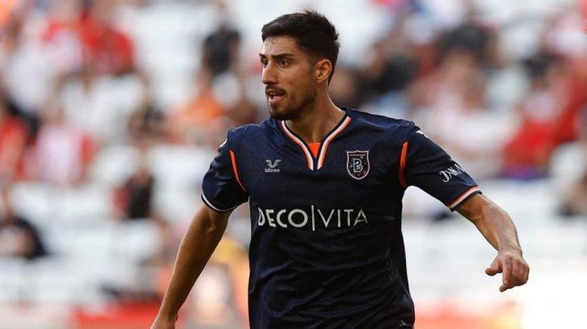 Okan Buruk Başakşehir'den eski prensini istedi Emre Belözoğlu şok geçirdi! Takasla geliyor