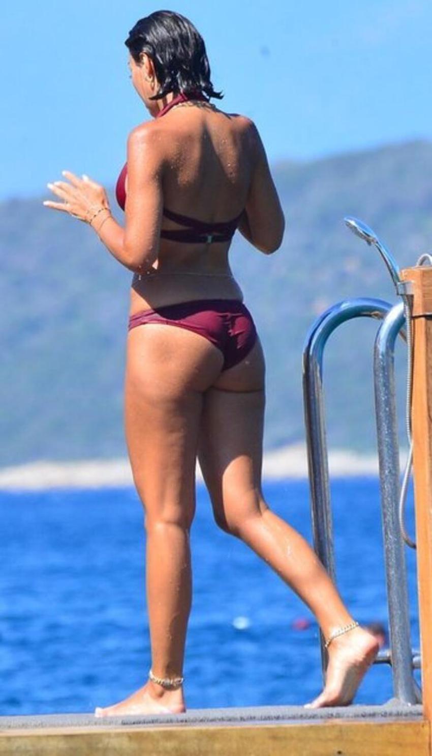 Tuvana Türkay ile İzzet Antebi Bodrum'da tatilde!