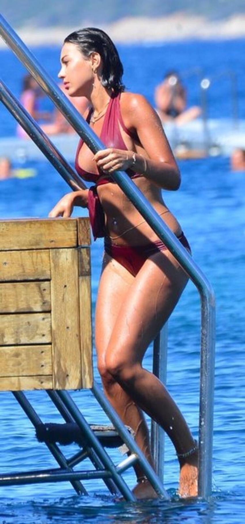 Tuvana Türkay ile İzzet Antebi Bodrum'da tatilde!