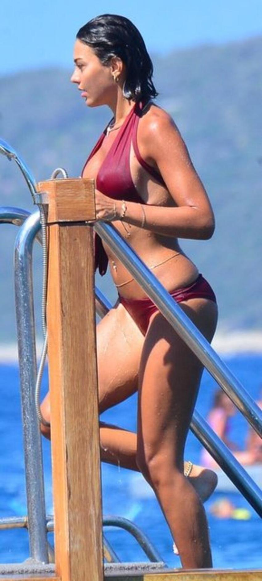 Tuvana Türkay ile İzzet Antebi Bodrum'da tatilde!