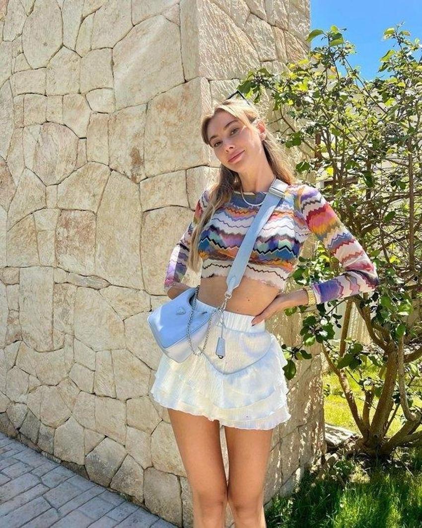 Şeyma Subaşı ablasıyla birbirine girdi! 'Hayatıma kimse karışamaz'