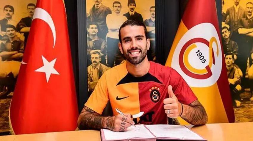 GALATASARAY'DA FLAŞ GELİŞME! Babasının istekleri bıktırdı bitti denen transfer yarıda kaldı